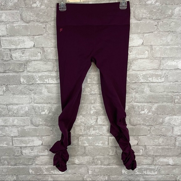 Fabletics High-Waisted Seamless Ruched Legging - Picture 7 of 7